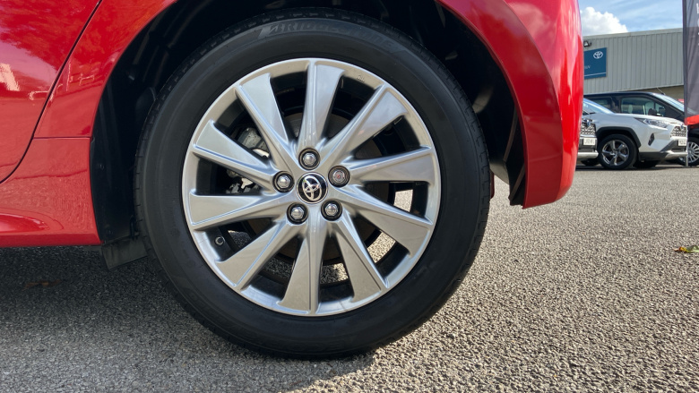 Toyota Yaris 1.5 Hybrid Icon 5dr CVT Hybrid Hatchback